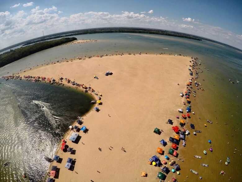 Ilha do Jurer&ecirc;, em Rosana