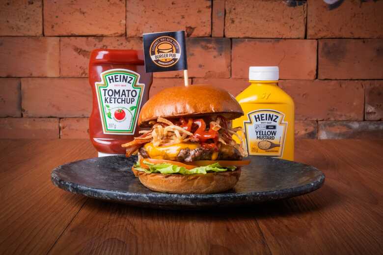 Hamb&uacute;rguer do Burger Pub