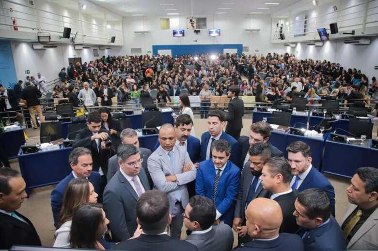 Vereadores se reuniram para definir a audi&ecirc;ncia