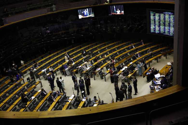 Plen&aacute;rio da C&acirc;mara dos Deputados durante vota&ccedil;&atilde;o do projeto de lei Antifac&ccedil;&atilde;o