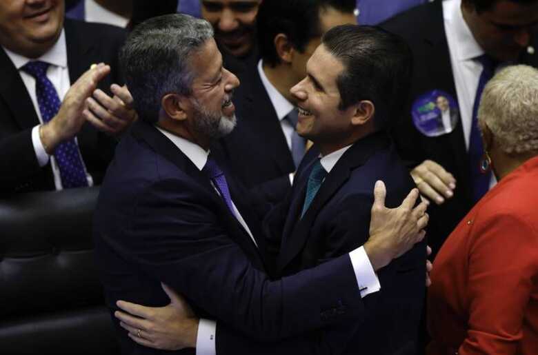 Hugo Motta e seu antecessor e padrinho, Arthur Lira