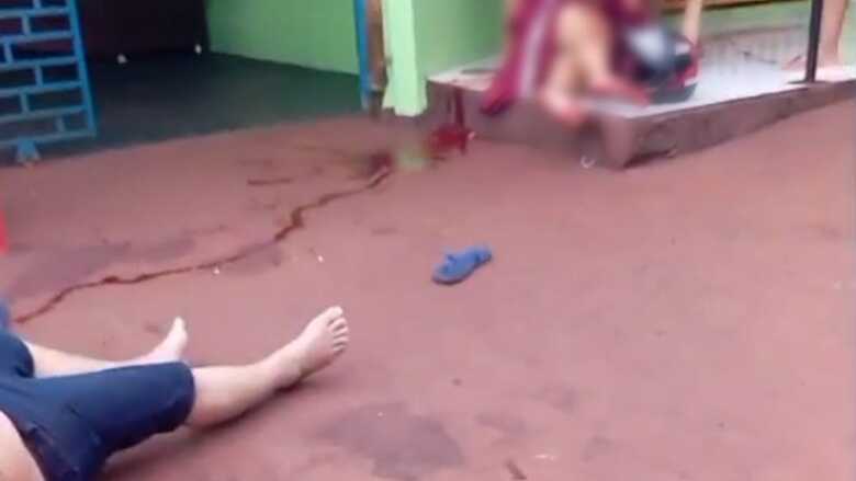 Mulher foi levada para uma unidade hospitalar