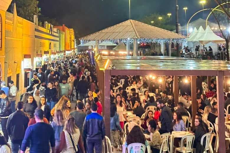 Setor de alimenta&ccedil;&atilde;o cresce, atrai investimentos e amplia calend&aacute;rio de eventos