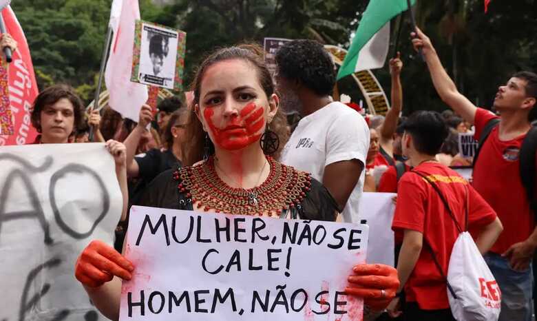 Feminic&iacute;dio est&aacute; no centro da discuss&atilde;o do pa&iacute;s