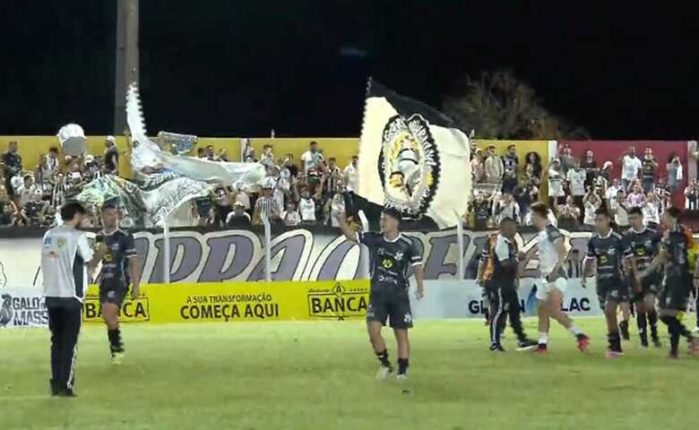 Oper&aacute;rio carimbou a vaga para a final