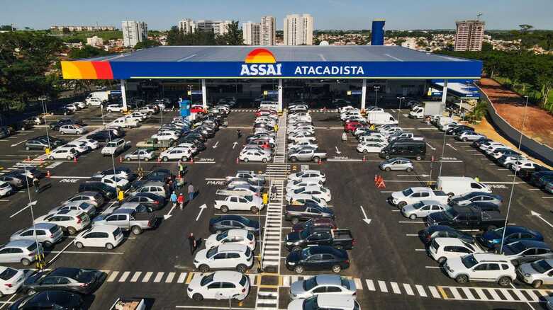 Assa&iacute; est&aacute; com vagas de emprego