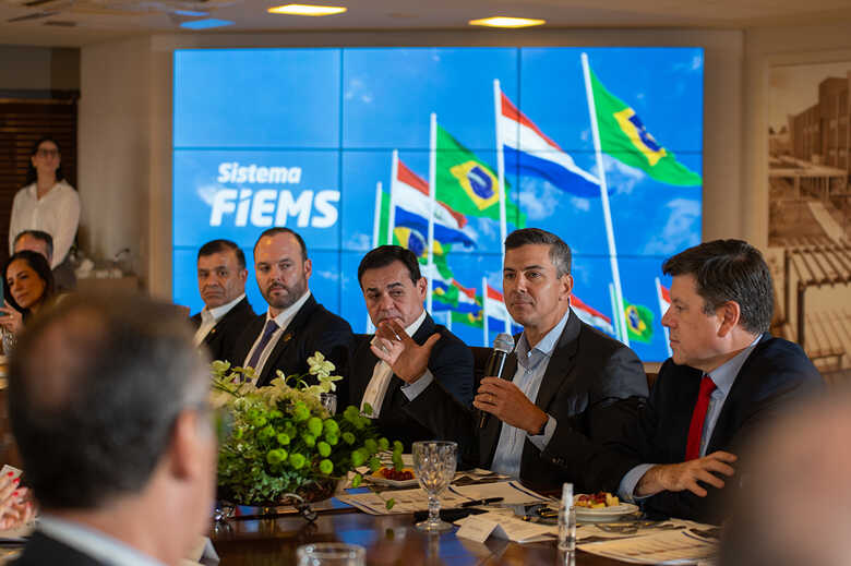 Durante o encontro, empres&aacute;rios de diferentes setores tiveram espa&ccedil;o para dialogar