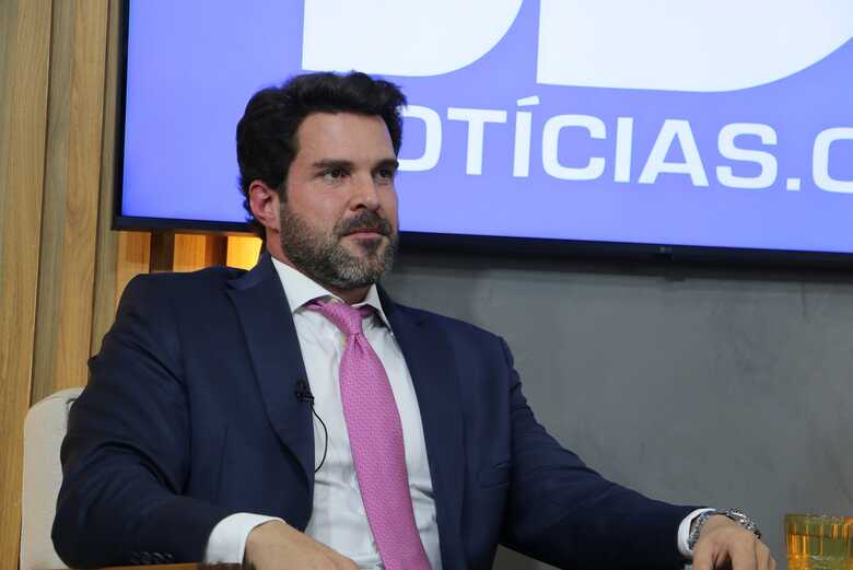 Advogado Vinicius Monteiro Paiva esteve no est&uacute;dio do JD1 e falou sobre a pol&iacute;tica