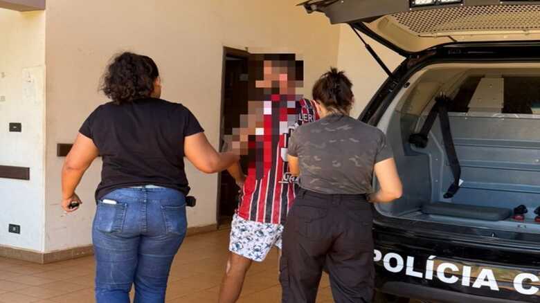 Suspeito foi preso pela DAM