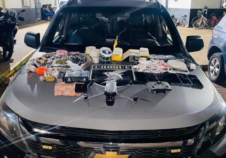 Itens apreendidos na a&ccedil;&atilde;o policial