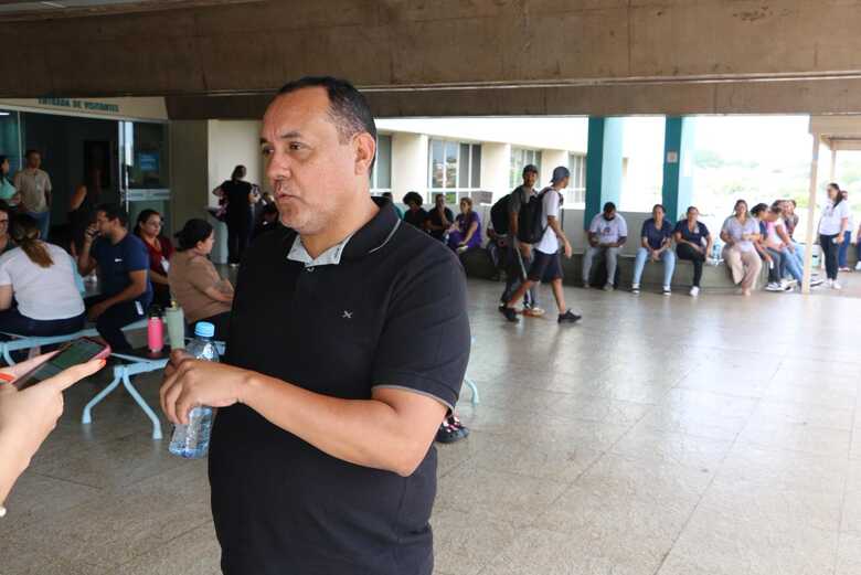 Presidente do Sindicato dos Enfermeiros do MS, L&aacute;zaro Santana