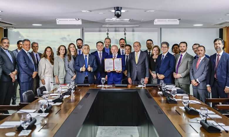 Presidente&nbsp;Lula&nbsp;sancionou a Lei Antifac&ccedil;&atilde;o