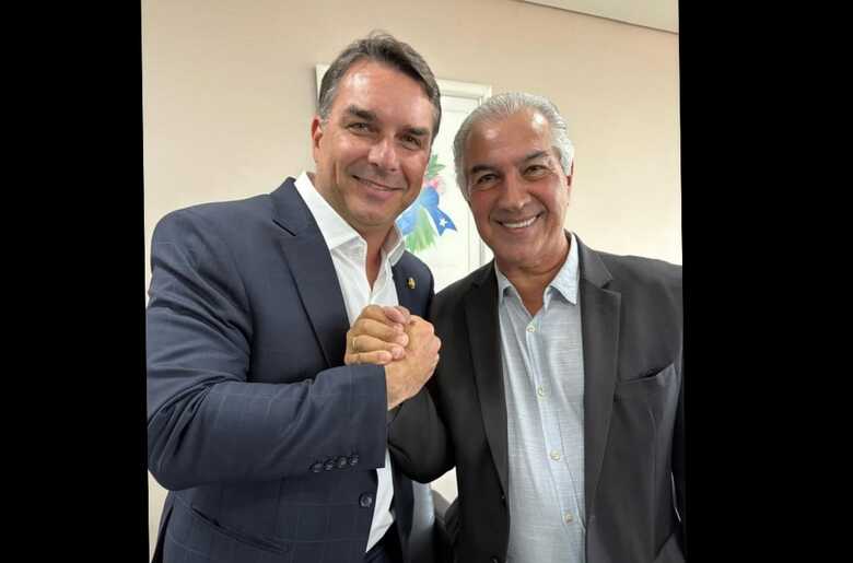 Fl&aacute;vio Bolsonaro e Reinaldo Azambuja