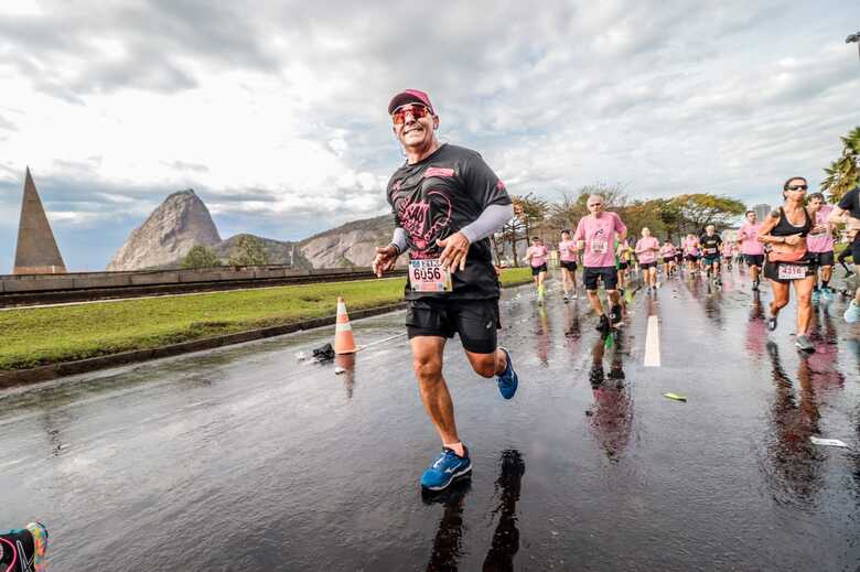 Professor Carl&atilde;o tem usado o esporte para mobilizar doa&ccedil;&otilde;es de sangue e medula ossea 