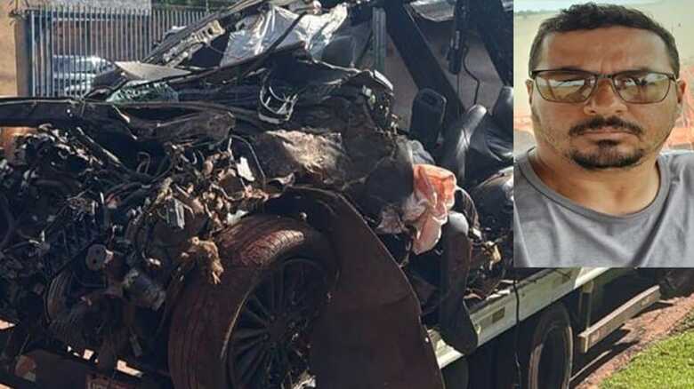 Ve&iacute;culo ficou completamente destru&iacute;do