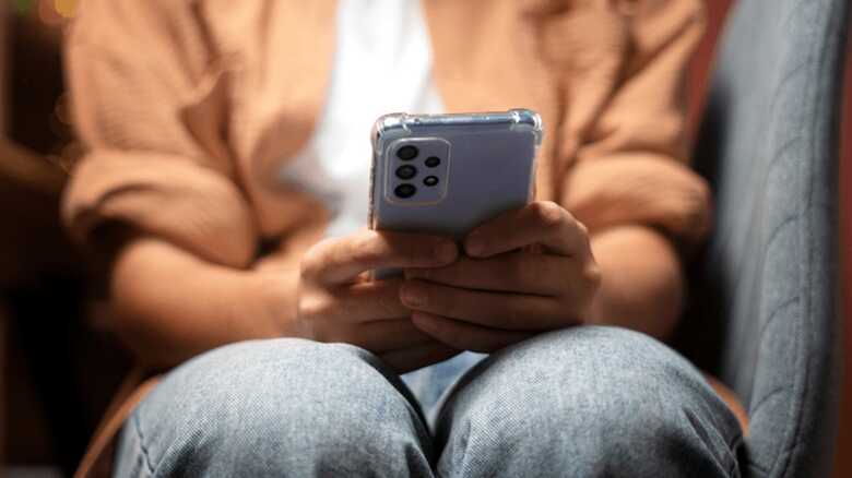 Grupo extorquia a v&iacute;tima atrav&eacute;s do celular