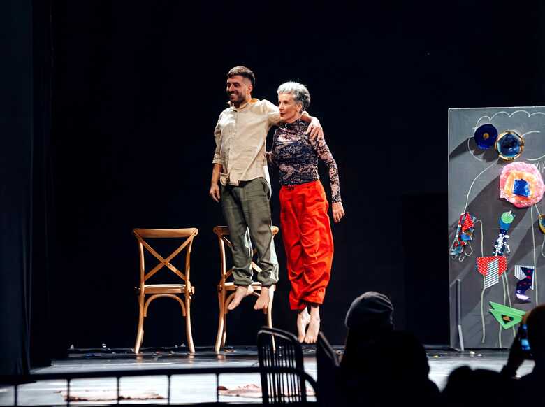 As oficinas est&atilde;o sendo realizadas em diferentes institui&ccedil;&otilde;es da cidade