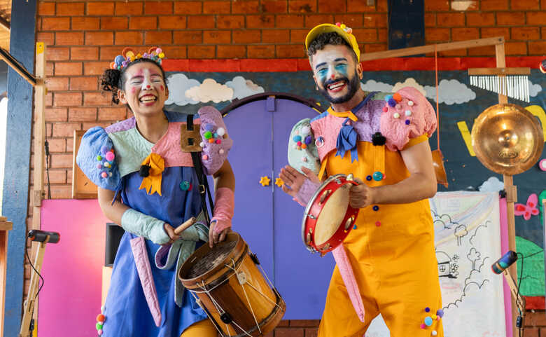 Pe&ccedil;a teatral 'A Ursinha Pel&uacute;cia'