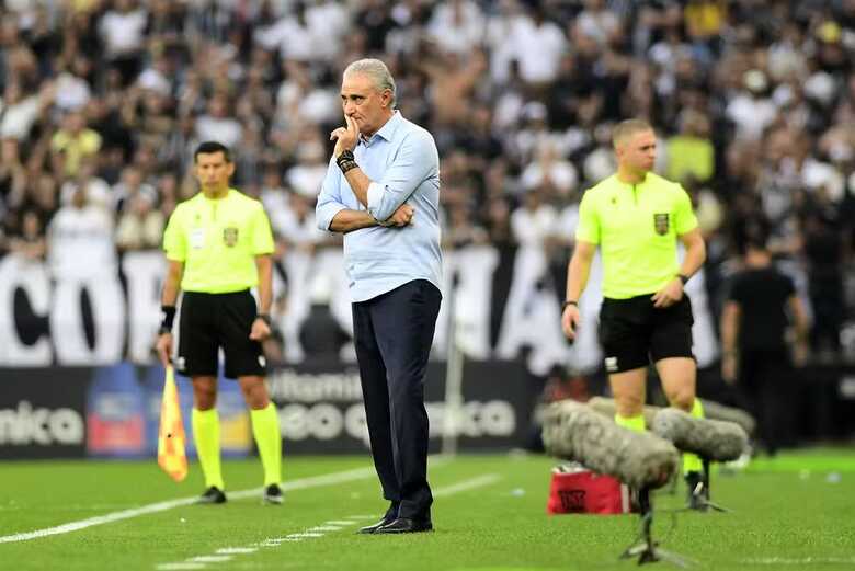 Tite, pelo Flamengo, em jogo contra o Corinthians
