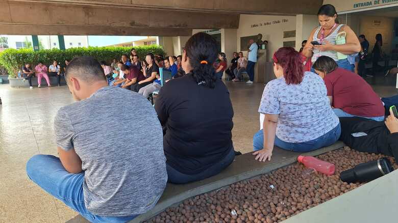 Trabalhadores em protesto - Foto: Sarah Chaves