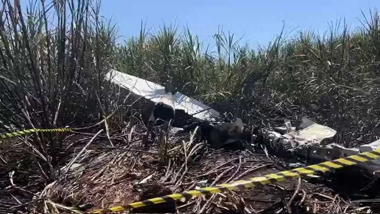 Destro&ccedil;os do avi&atilde;o monomotor Cessna