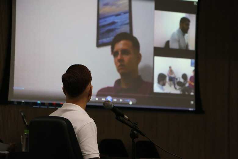 'Alem&atilde;ozinho' no julgamento assiste ao pr&oacute;prio depoimento prestado na DHPP - Foto: JD1
