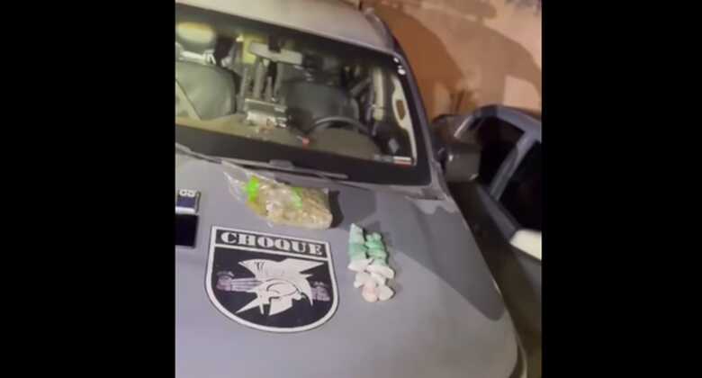 Drogas apreendidas pelos policiais