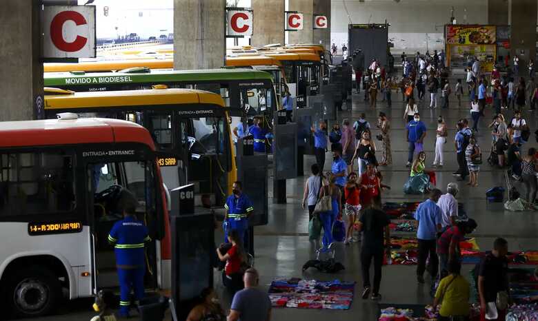 Transporte de passageiros em terminal