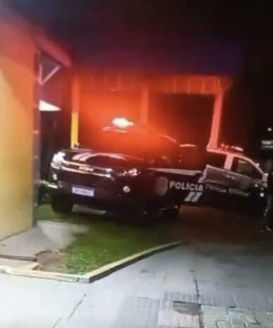 Movimenta&ccedil;&atilde;o policial no hospital de Costa Rica