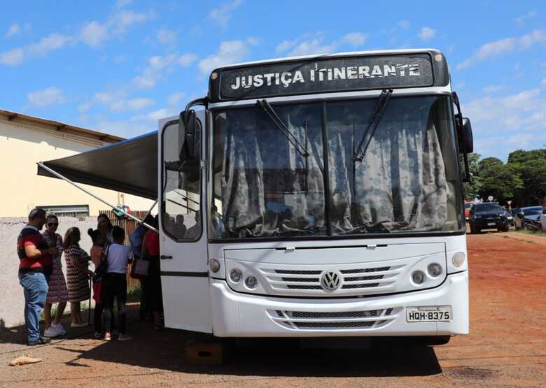 &Ocirc;nibus itinerante