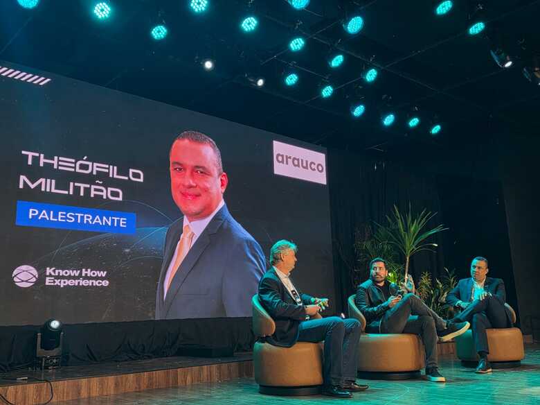 Palestra do diretor de Sustentabilidade e Rela&ccedil;&otilde;es Institucionais da Arauco, The&oacute;filo Milit&atilde;o