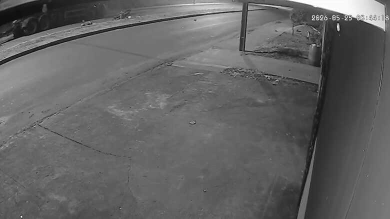 Motoqueiro bateu na traseira da caminh&atilde;o