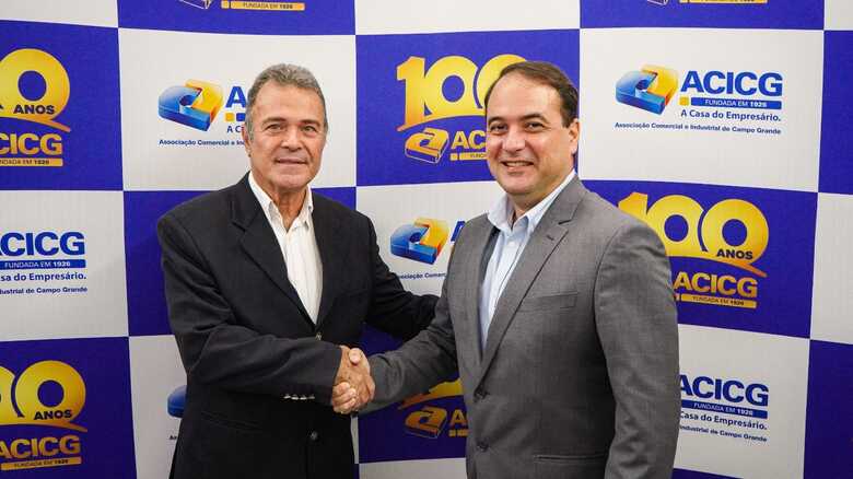o Omar Aukar assumiu a presid&ecirc;ncia da entidade, substituindo Renato Paniago