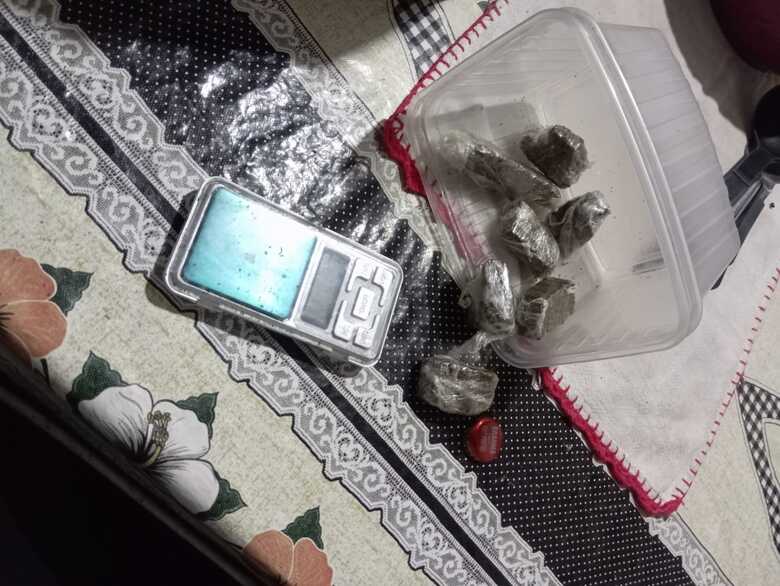 Drogas apreendidas pela pol&iacute;cia