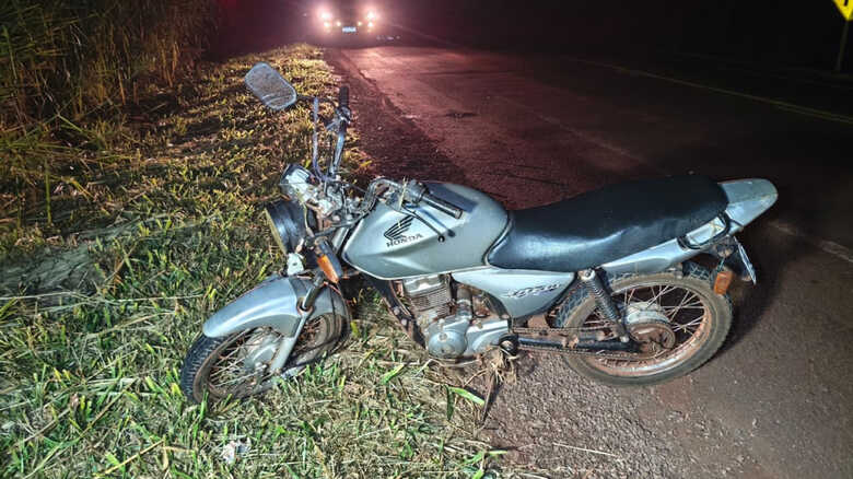 Motocicleta que era pilotada pela v&iacute;tima