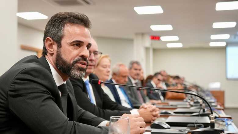 Promotor de Justi&ccedil;a Rom&atilde;o &Aacute;vila Milhan J&uacute;nior 