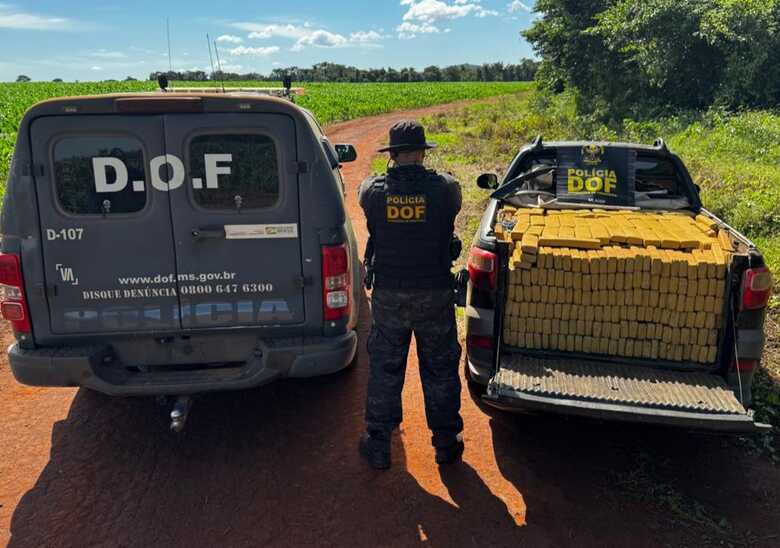 Drogas estavam em uma pickup abandonada