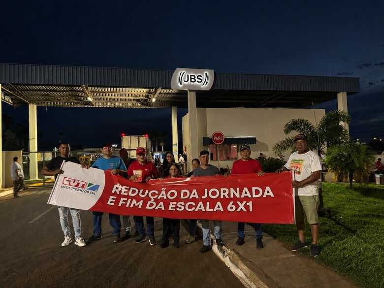 Press&atilde;o pelo fim da escala 6x1 cresce em frigor&iacute;ficos de MS