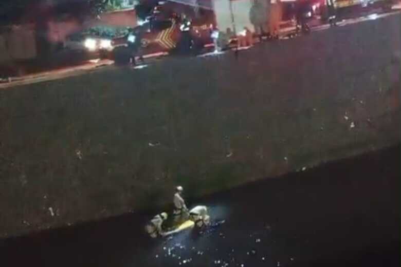 Corpo de Bombeiros fez o resgate da v&iacute;tima
