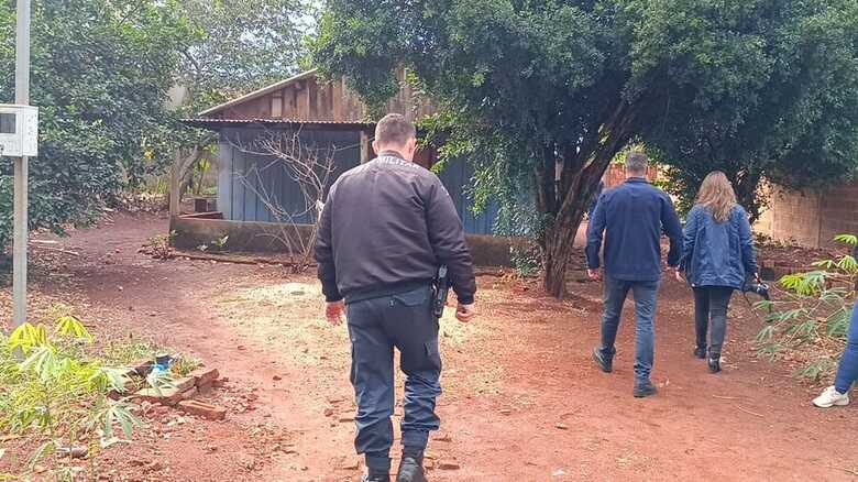 Autoridades no local para apurar os fatos