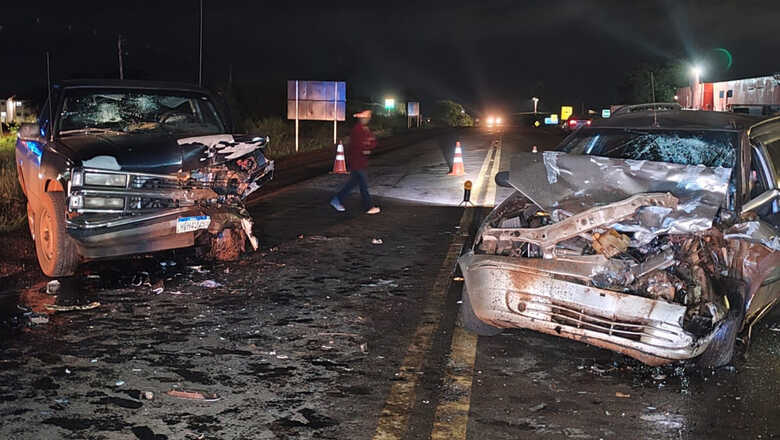 Carro ficou bastante danificado com o acidente