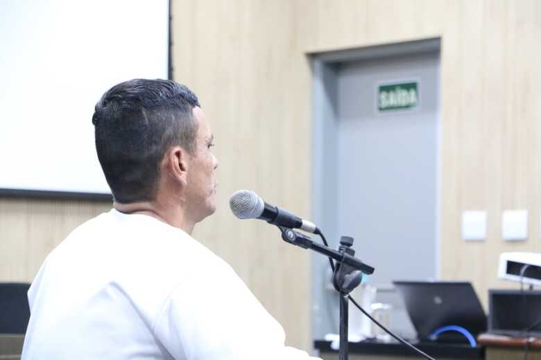 Adriano Ribeiro durante interrogat&oacute;rio - Foto: Vin&iacute;cius Santos