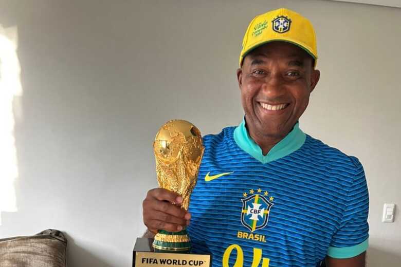 &Iacute;dolo com passagens por Corinthians, Palmeiras e Santos estar&aacute; em dois pontos de encontro