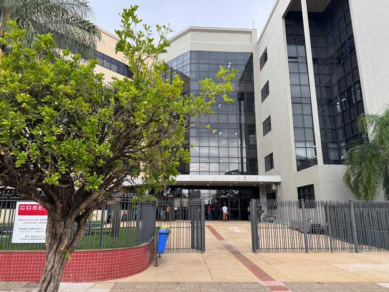 A decis&atilde;o tamb&eacute;m determina a inclus&atilde;o dos ascendentes da m&atilde;e n&atilde;o gestante 