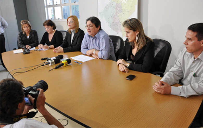 Autoridades ligadas à saúde apresentaram estratégias para combater focos da dengue