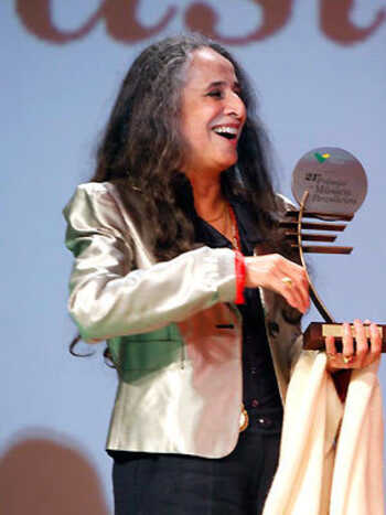 Maria Bethânia recebe  Prêmio da Música Brasileira (Foto: Roberto FilhoAgNews)