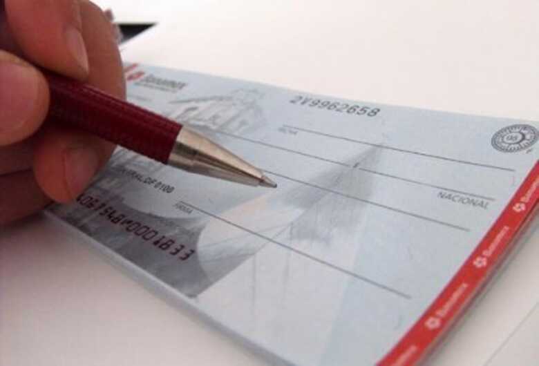 Número de cheques sem fundos subiu para 8%