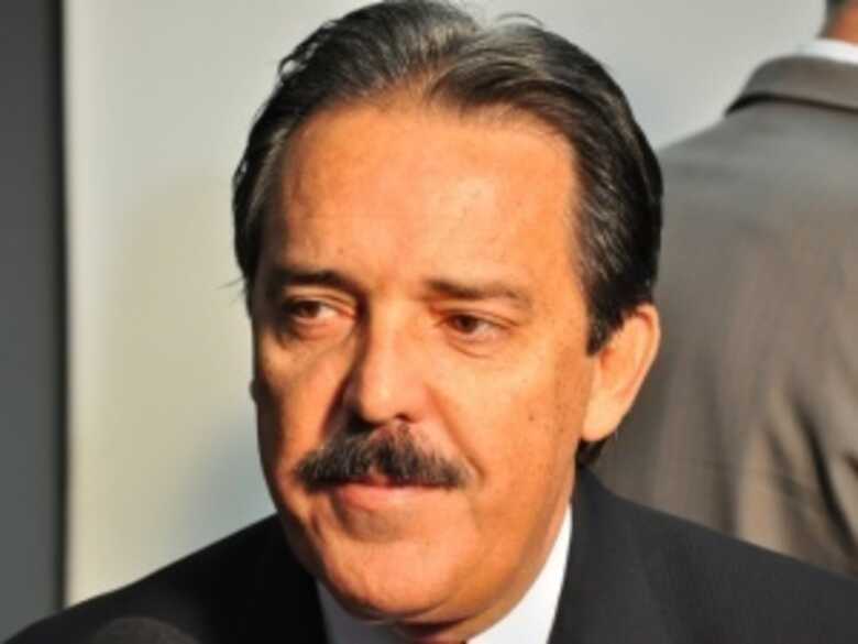Carlos Arroyo do PR disputa a vaga
