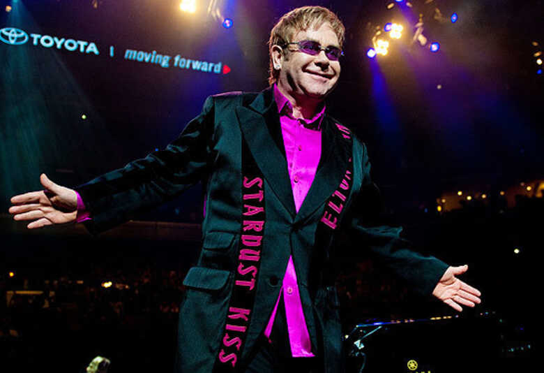 Elton John fará show no Rock In Rio; ingressos começam a ser vendidos à meia-noite