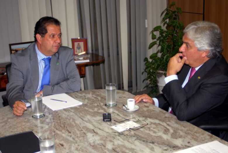 O ministro Carlos Lupi e o senador Delcídio